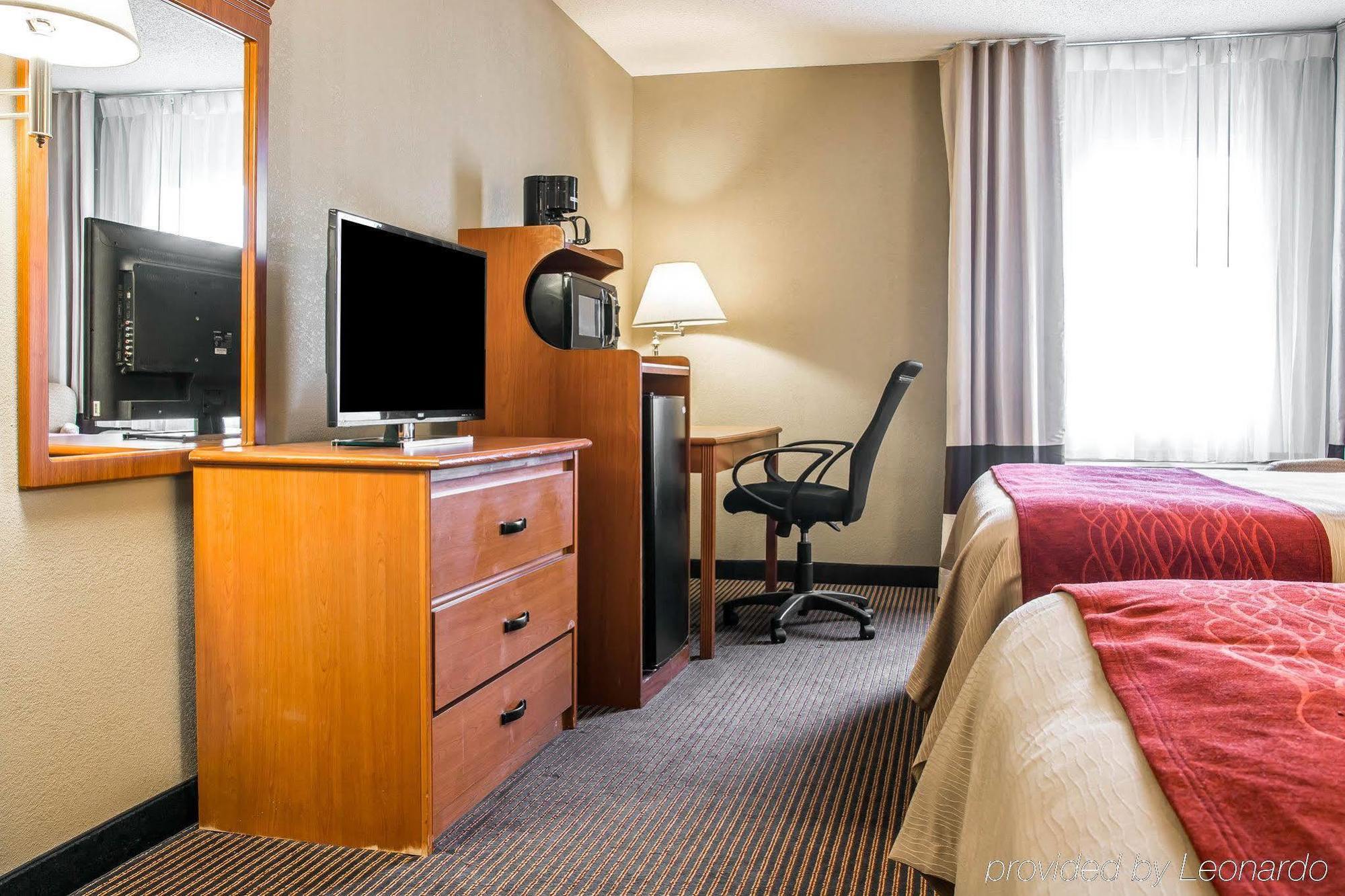 Baymont By Wyndham Flint Airport North Hotell Eksteriør bilde