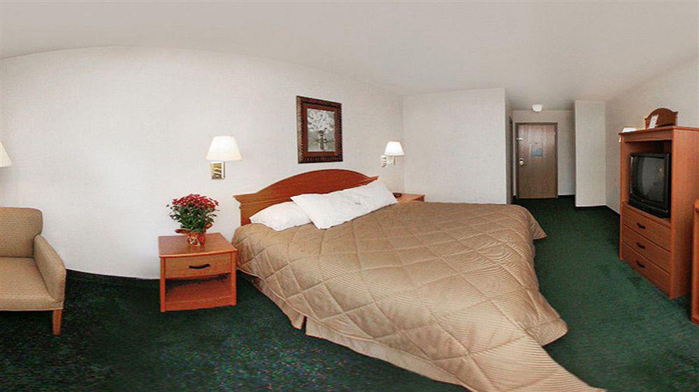 Baymont By Wyndham Flint Airport North Hotell Eksteriør bilde